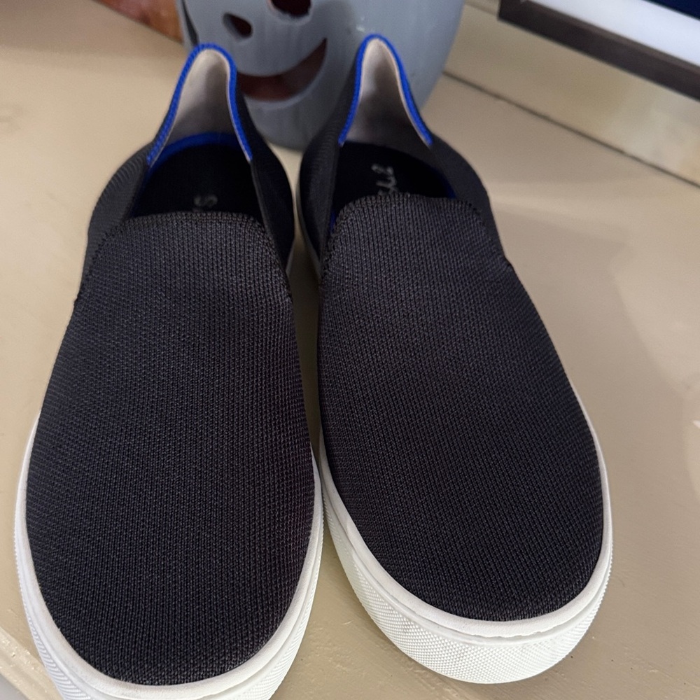 Rothy's Black and Blue Women's Slip-On Flats
